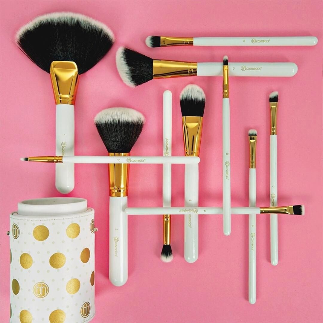 Brush Set White,แปรงแต่งหน้า BH Cosmetics, bh cosmetics แปรง, bh cosmetics รีวิว, bh cosmetics ดีไหม, bh cosmetics ซื้อที่ไหน, bh cosmetics พร้อมส่ง, แปรงแต่งหน้า บีเอช,BH Cosmetics,Dot Collection,11 Piece Brush,Set Black,Dot,ลายน่ารัก,ลายDot,BH,เซ็ตแปรง