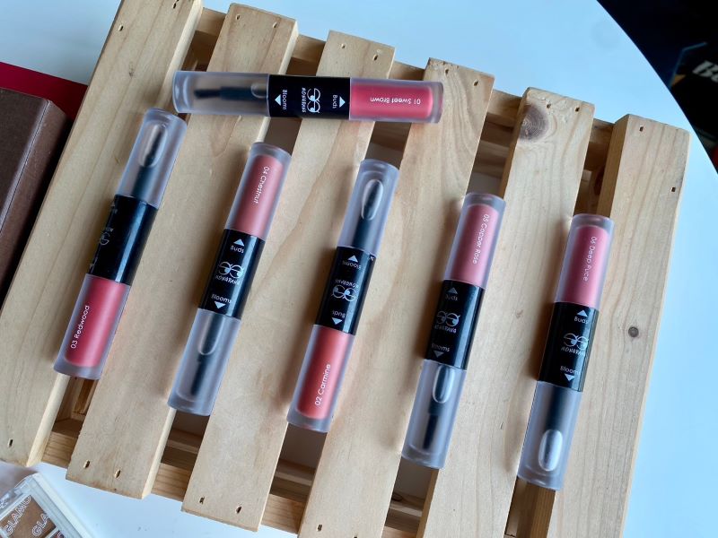 MONGRANG BUDS AND BLOOM LIP COLOR  ,MONGRANG BUDS AND BLOOM LIP COLOR #01 SWEET BROWN ราคา,MONGRANG BUDS AND BLOOM LIP COLOR #01 SWEET BROWN รีวิว , มองแรง , MONGRANG , ลิป มองแรง , ลิป MONGRANG