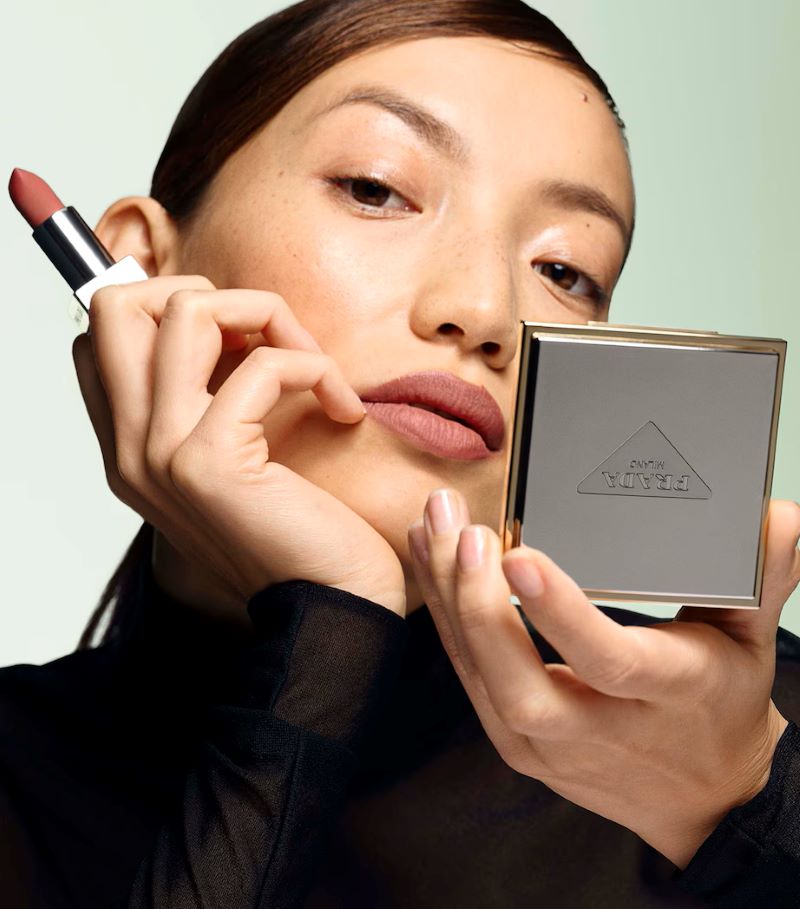 Prada Monochrome Soft Matte Blur Lipstick 3.8g #B107 Sedona , Prada Monochrome Soft Matte lipstick,Prada Monochrome Soft Matte lipstick Swatches , Prada lipstick swatches , Prada Monochrome Soft Matte Blur Lipstick ราคา , Prada Monochrome Soft Matte Blur Lipstick รีวิว